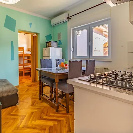 Apartamento Lucija *