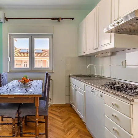 Apartamento Lucija