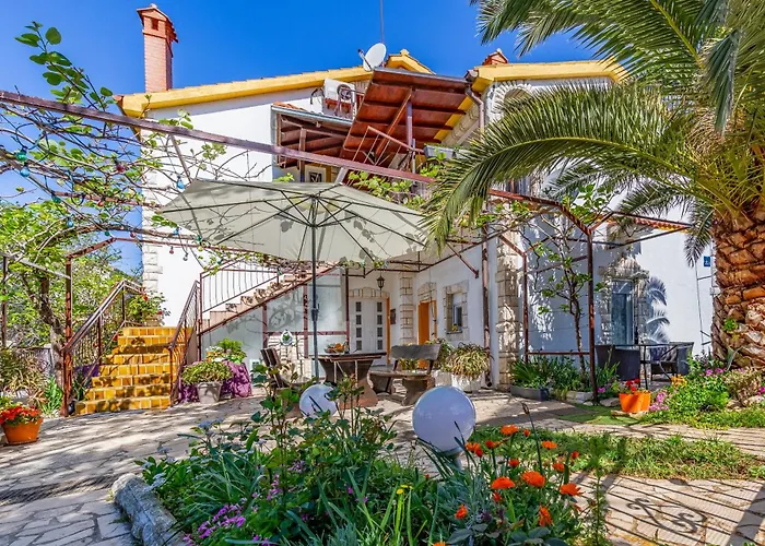 Appartement Lucija *
